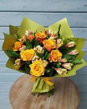 Букет цветов из:  Альстромерии и Розы в Суксун