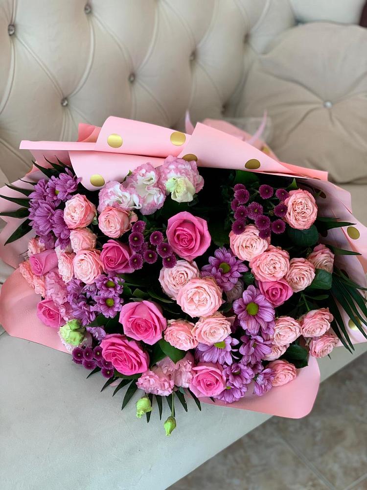 Букет цветов из: Хризантемы, Розы и Лизиантусы в Суксун