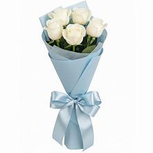 Букет 5 Белых роз Проуд в Суксун