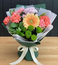 Букет цветов из:  Гвоздики, Розы, Герберы и Хризантемы #REPLACE_PRED# Суксун