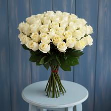 Букет 51 Белая роза Эдлесс Лав в Суксун