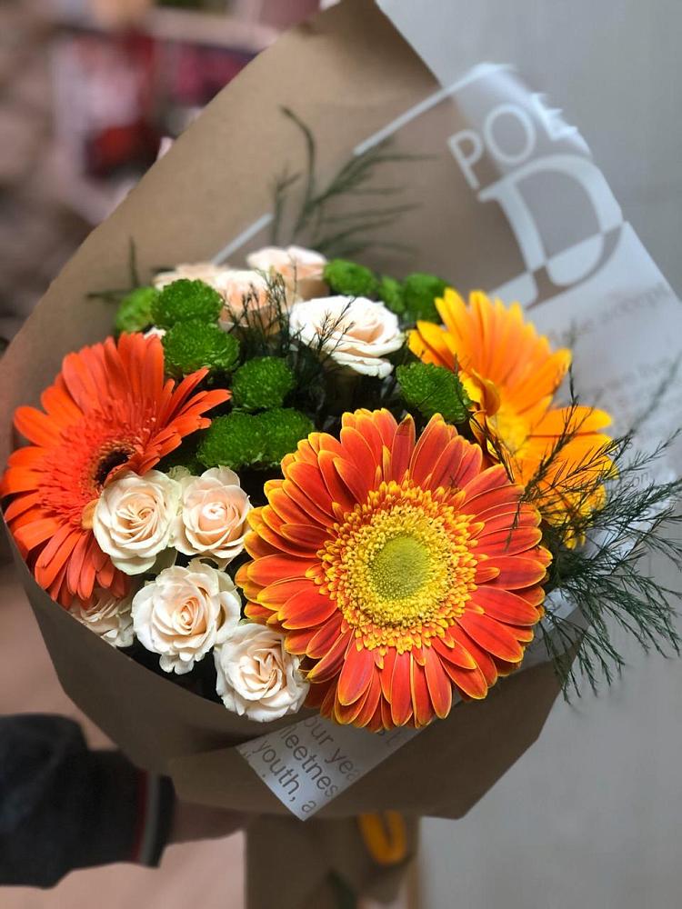 Букет цветов из: Герберы, Хризантемы и Розы в Суксун